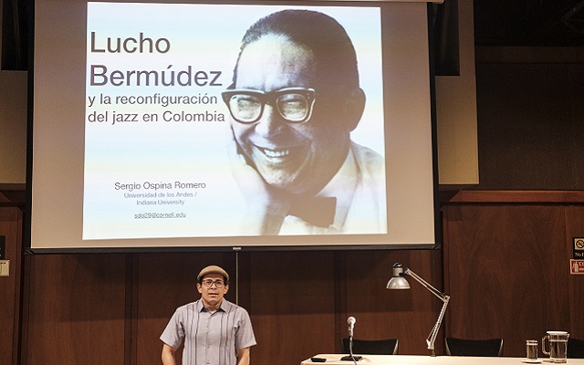 Conferencia Lucho Bermúdez y la reconfiguración del jazz con la participación del musicólogo Sergio Ospina Romero en el marco del proyecto Bicentenario de una nación en el mundo organizado por el Banco de la República. Conferencia Lucho Bermúdez y la reconfiguración del jazz con la participación del musicólogo Sergio Ospina Romero en el marco del proyecto Bicentenario de una nación en el mundo organizado por el Banco de la República.