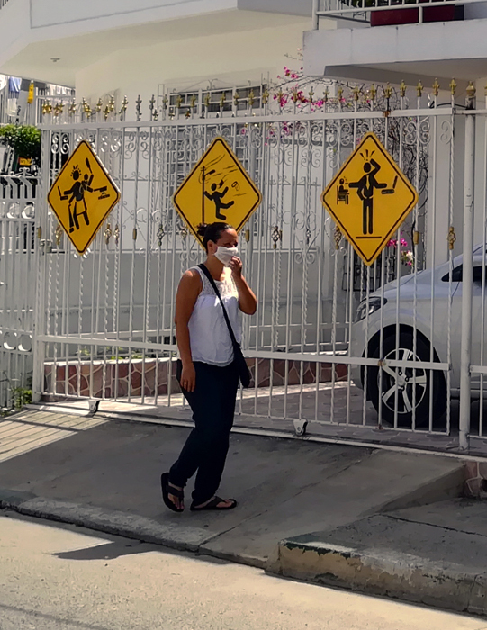 Ésta es mi señalética ¿Cuál es la tuya? - Lewis Arango